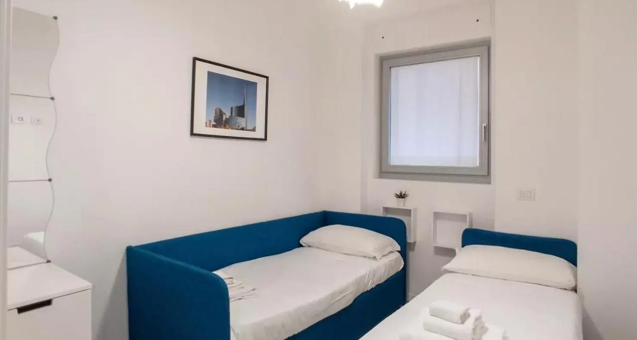 Modern Apartment In Milan