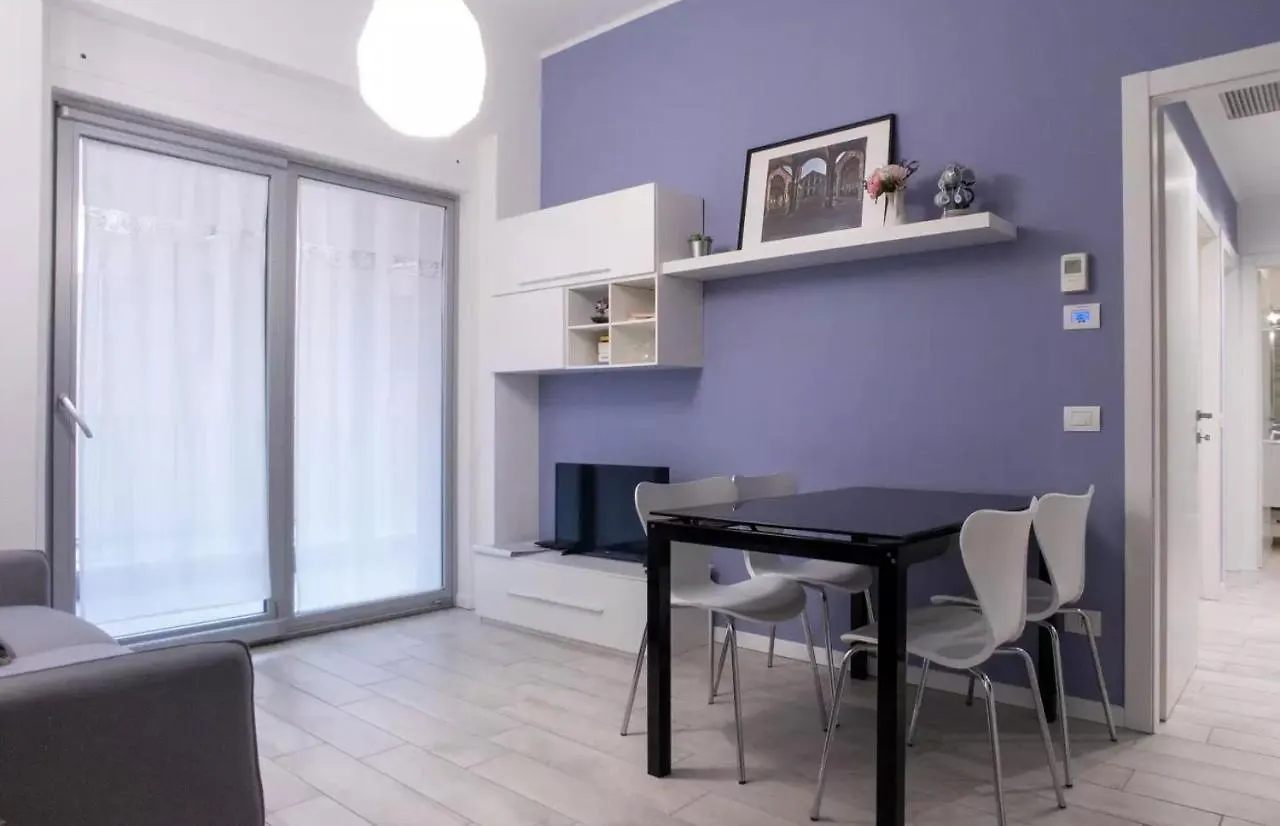 Modern Apartment In Milan Italy
