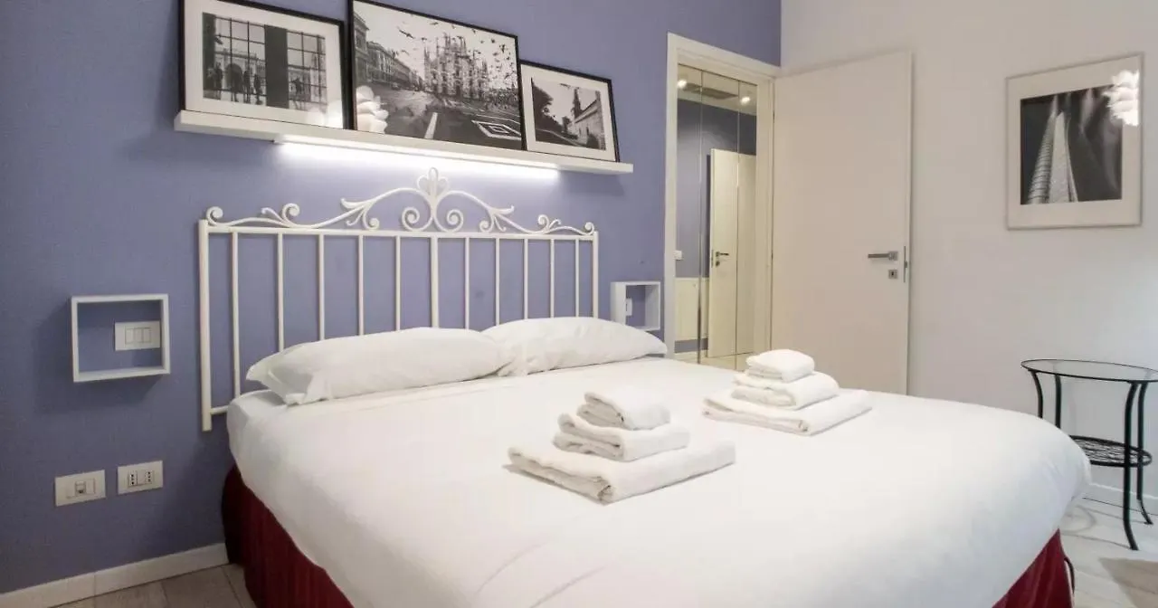 Modern Apartment In מילאנו
